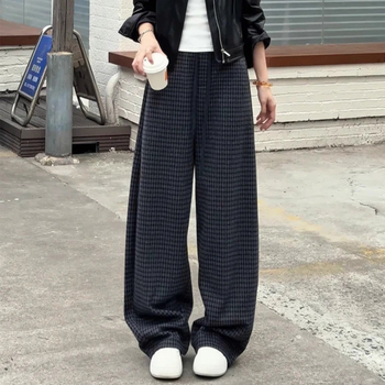 Női denim nadrág fleece béléssel, kockás mintával, magas derékkal, széles szabású
