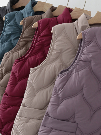 Zimska vesta za starije žene, punjenje od perje-bavla, materijal poliester (>95%), duljina 50–65 cm, bez ovratnika, bez glačanja