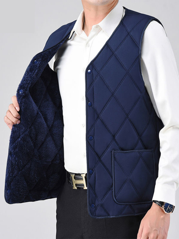 Vesta din fleece, croială Slim, guler în V, închidere cu nasturi pe un singur rând, groasă