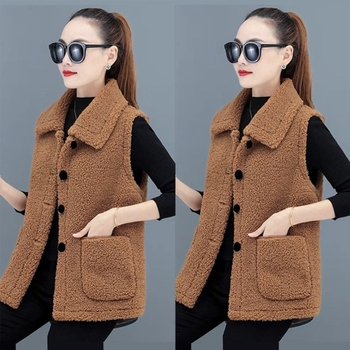 Vesta damă (Ultra-Short, decolteu în V, croială în linie A, lână de miel tricotată)