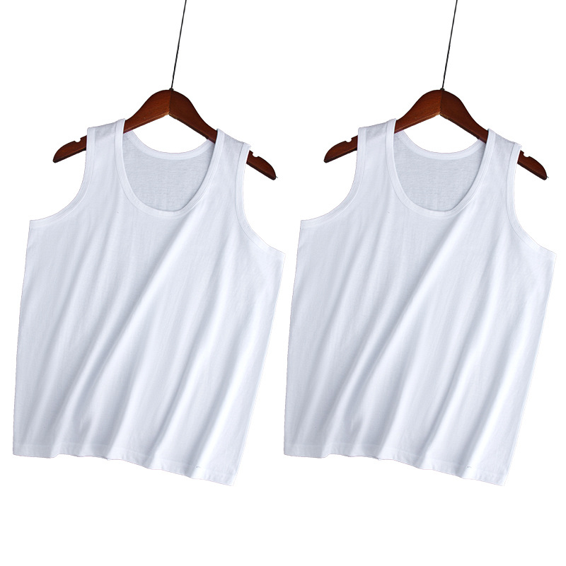 Moteriška medvilninė liemenė su plačiomis pečių juostomis, 100% medvilnė, apvali kaklo linija, plonas audinys 121–140 g/m2, tinkama visoms sezonoms.