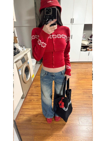 Двучастен комплект: плетен кардиган с качулка и потник, снежен модел, дълги ръкави, кръгла яка (материя: основна прежда 50–70% и акрил <30%)