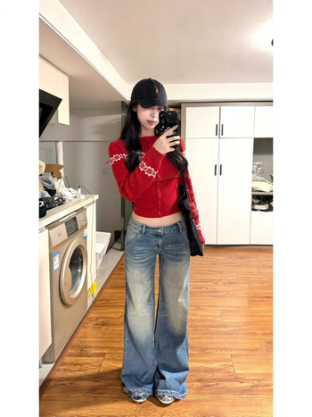 Двучастен комплект: плетен кардиган с качулка и потник, снежен модел, дълги ръкави, кръгла яка (материя: основна прежда 50–70% и акрил <30%)