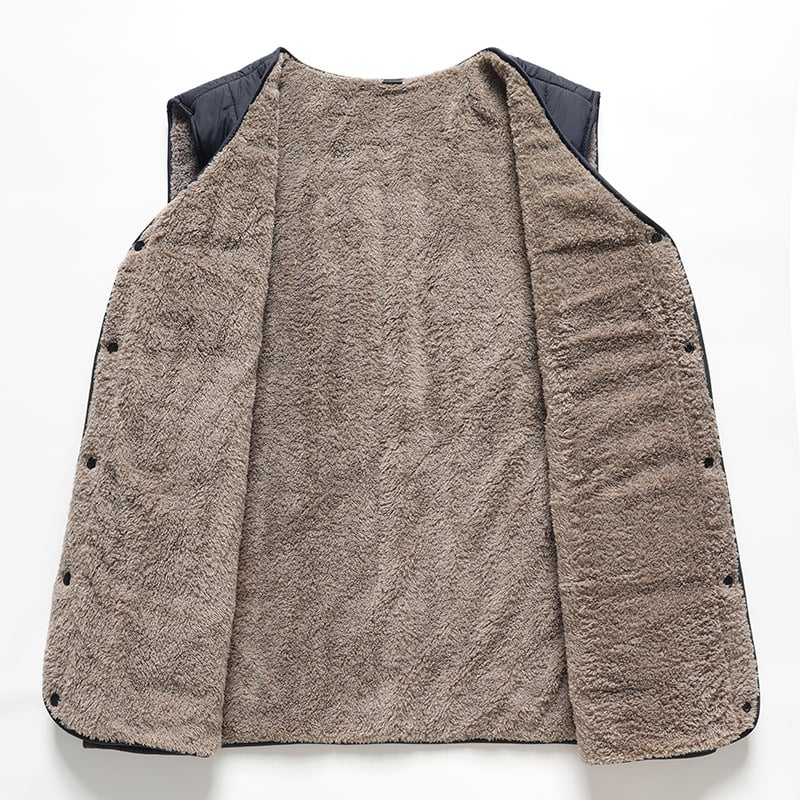 Мъжки дебел флийсов жилет с множество джобове, V-образно деколте, тясна кройка, едноредово закопчаване