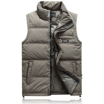 Muški slim-fit puffer vest sa stojećim ovratnikom, zatvaračem i višestrukim džepovima, zimska upotreba