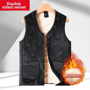 Pánska quiltovaná vesta s kapucňou, výplň z bavlny, vonkajší materiál vlna, podšívka z ľanu, vrecká a zipsy, jar 2025