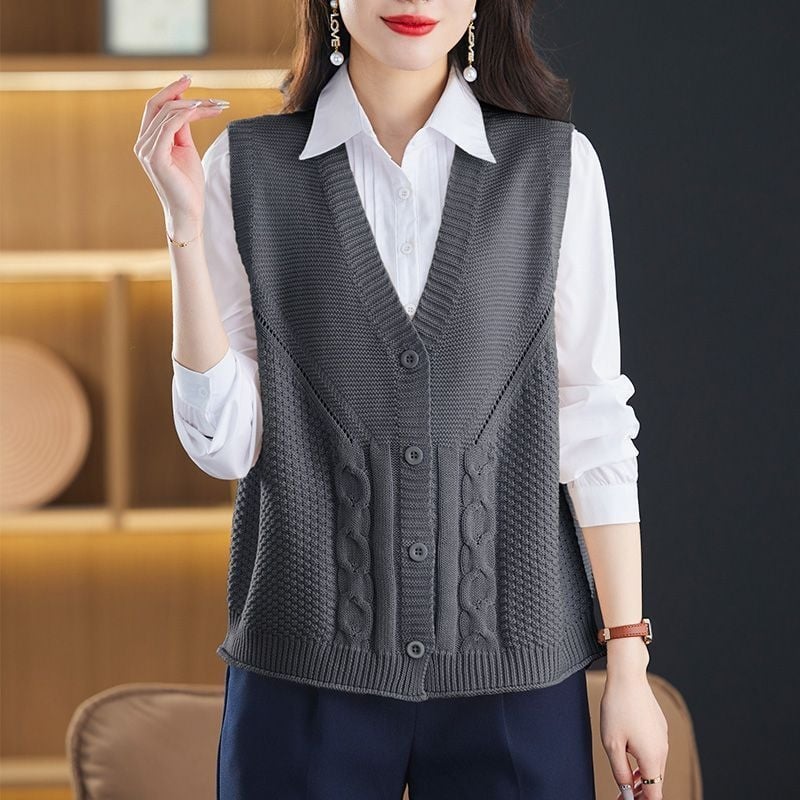 Πλεκτό γιλέκο χωρίς μανίκια – αστικό στυλ, γιακάς με κουμπιά, τρία κουμπιά, πολυεστέρας, μήκος 50–65 εκ.