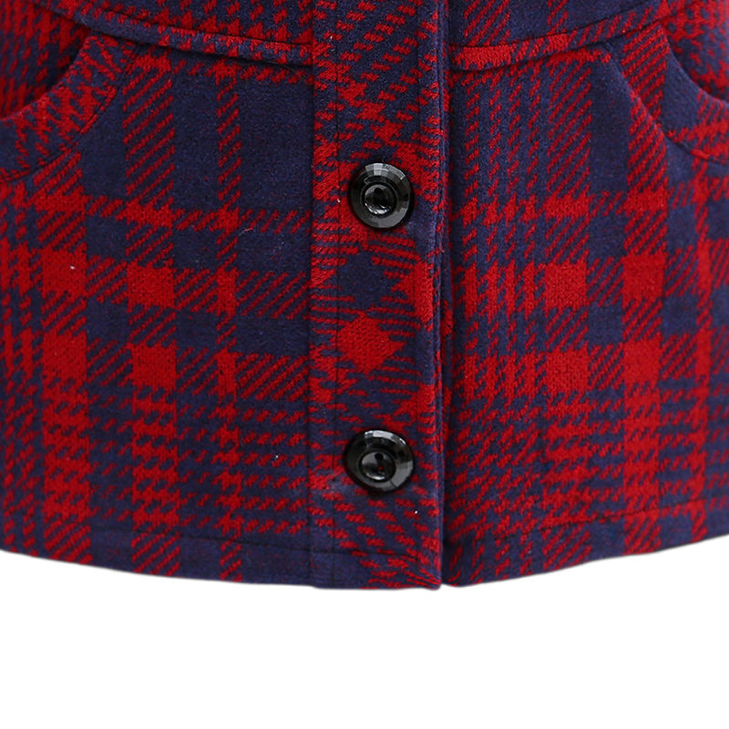 Női mellény kockás mintával, galléros, karcsúsított szabás, 95% poliészter, elöl gombos zárás és több csattal, városi stílus