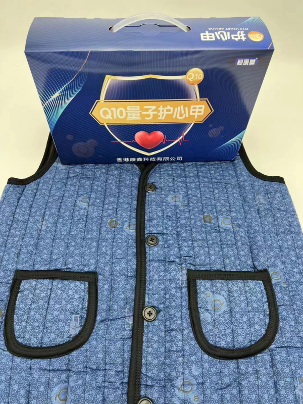 Vesta za osobe srednje dobi i starije, debelo prešivena poliester tkanina, izgled imitacije kašmira, bez ovratnika, ležerni gradski stil