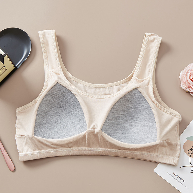 Дамски памучен безжичен сутиен-жилетка – пълна чашка, тънки формовани чашки; фиксирани двойни презрамки; задно закопчаване с един ред куки; 95% памук