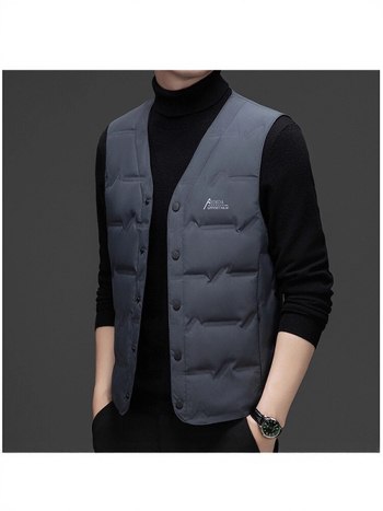 Vesta masculină din puf, guler în V, închidere cu nasturi, umplură din puf de rață alb, material principal poliester, căptușeală poliester, croială Slim, sezon toamnă-iarnă