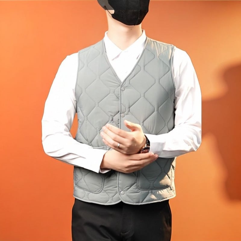 Pamut mellény corduroy külsővel, fő anyag nyúlszőr, poliészter bélés, kapucnival.