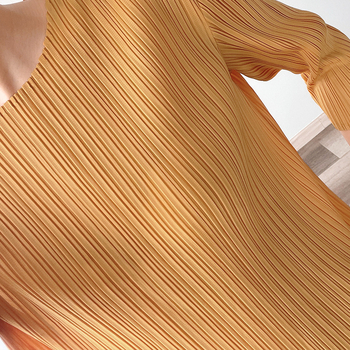 Rochie midi în linie A, poliester, talie înaltă, guler rotund, mâneci jumătate