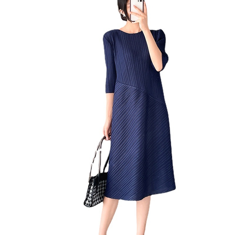 Rochie midi în linie A, poliester, talie înaltă, guler rotund, mâneci jumătate