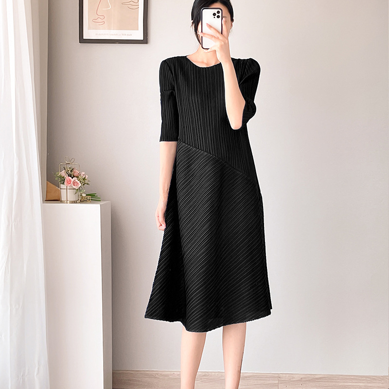 Rochie midi în linie A, poliester, talie înaltă, guler rotund, mâneci jumătate