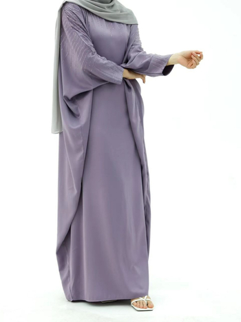 rochie abaya cu paiete, mâneci în formă de aripă, croială A-line lejeră, guler rotund