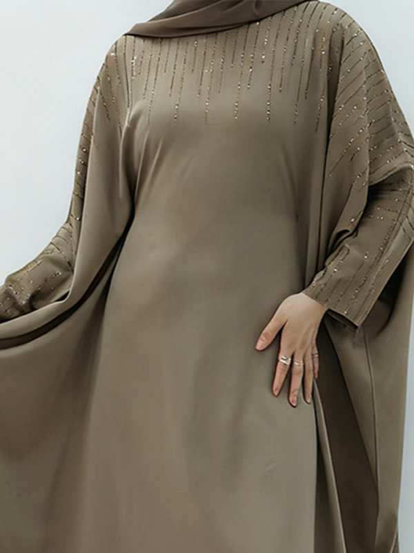 rochie abaya cu paiete, mâneci în formă de aripă, croială A-line lejeră, guler rotund