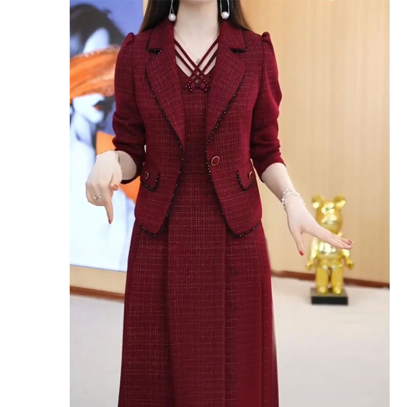 Női két részes szoknyás kosztüm, városi stílus, poliészter 95%+, hosszú ujjak, gallér nélkül, 2024 tavasz