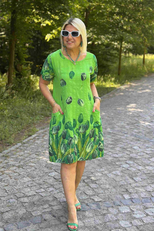 Haljina s floralnim uzorkom, pulover stil, poliester s elastanom (do 30%), kružni izrez, kratki rukavi