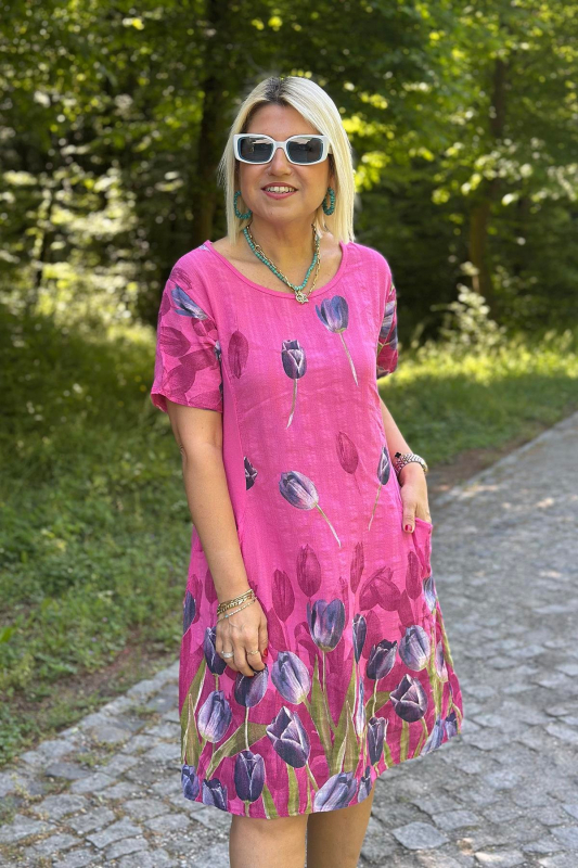 Haljina s floralnim uzorkom, pulover stil, poliester s elastanom (do 30%), kružni izrez, kratki rukavi