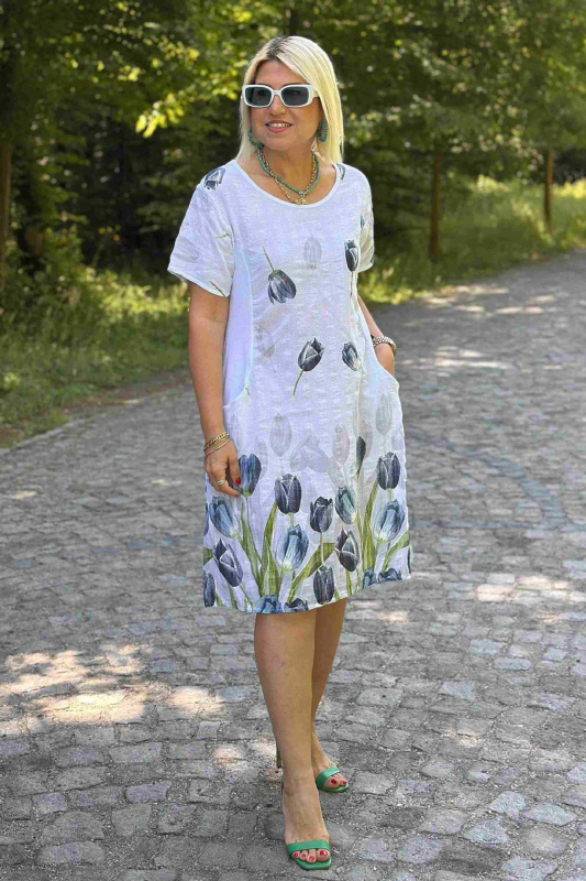 Haljina s floralnim uzorkom, pulover stil, poliester s elastanom (do 30%), kružni izrez, kratki rukavi