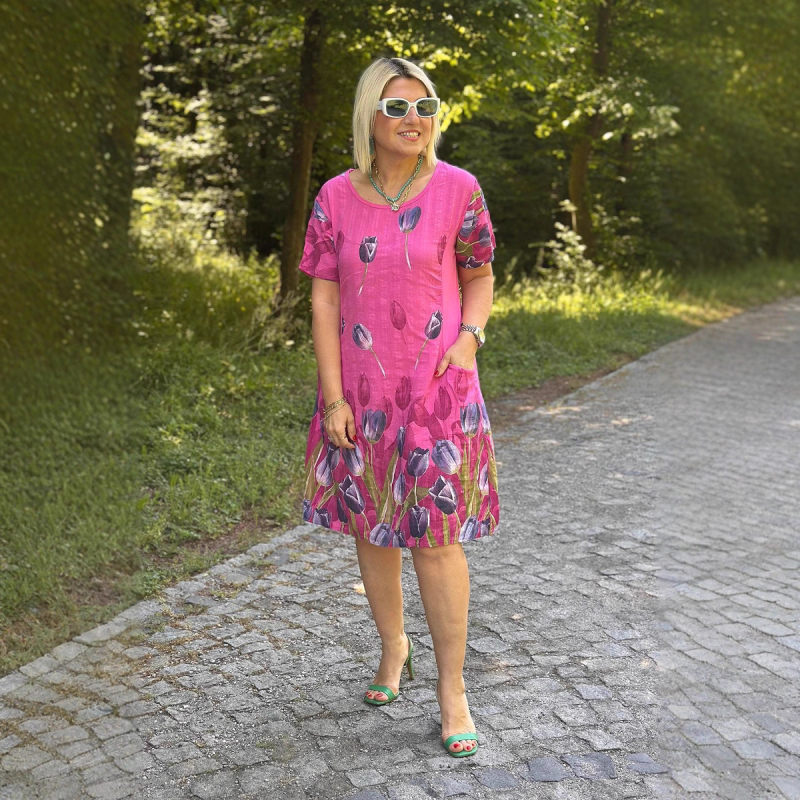 Haljina s floralnim uzorkom, pulover stil, poliester s elastanom (do 30%), kružni izrez, kratki rukavi