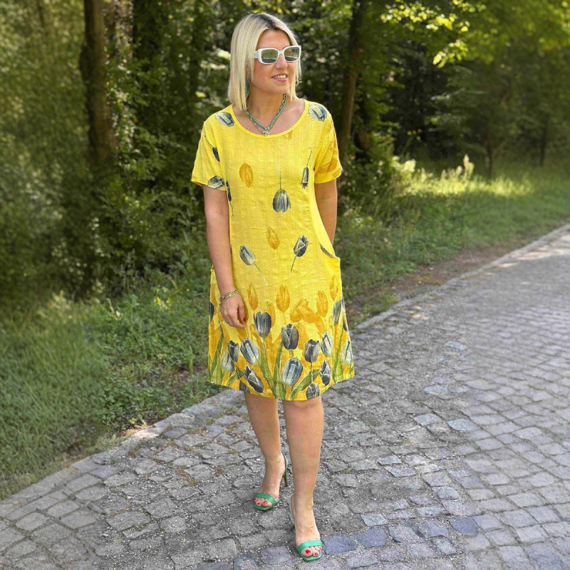 Haljina s floralnim uzorkom, pulover stil, poliester s elastanom (do 30%), kružni izrez, kratki rukavi