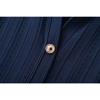 Pletena midi haljina s V izrezom, kratkim rukavima, patchwork dizajn, metalna kopča na struku