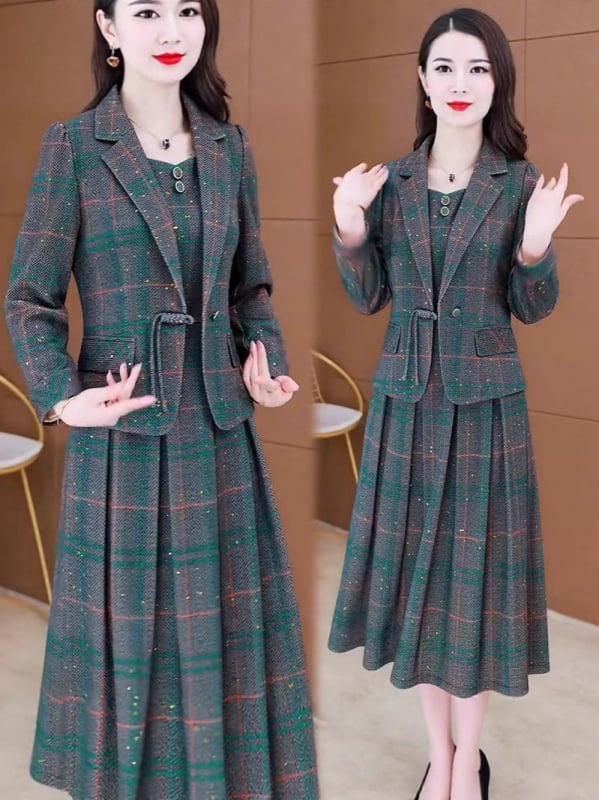 Női kockás két darabos kosztüm szoknyával, hosszú ujjú, hosszú szoknya, 80–90% poliészter, őszi 2025