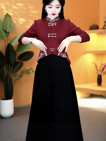 Rochie brodată, stil elegant, aspect de două piese fals, primăvara 2025, lungime midi