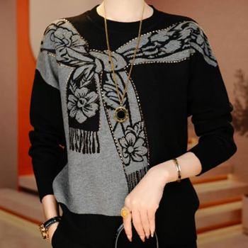 Тениска с 3D рисунък, дълъг ръкав, V-образно деколте, 95% полиестер