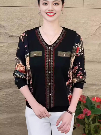 Есенна женска тениска с дълги ръкави, V-образно деколте, украса с кристали, принт, покрива корема и стяга силуета