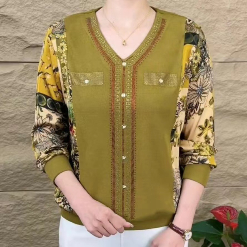 Есенна женска тениска с дълги ръкави, V-образно деколте, украса с кристали, принт, покрива корема и стяга силуета