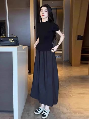 Ženska poliester pletena majica s kratkim rukavima, mock neck, uski kroj, kratka duljina
