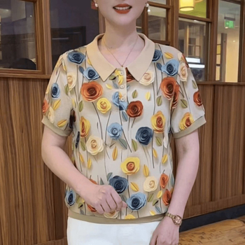 Топ с поло яка, къс ръкав, полиестер 70–80%, принцес стил