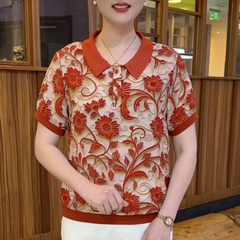 Топ с поло яка, къс ръкав, полиестер 70–80%, принцес стил