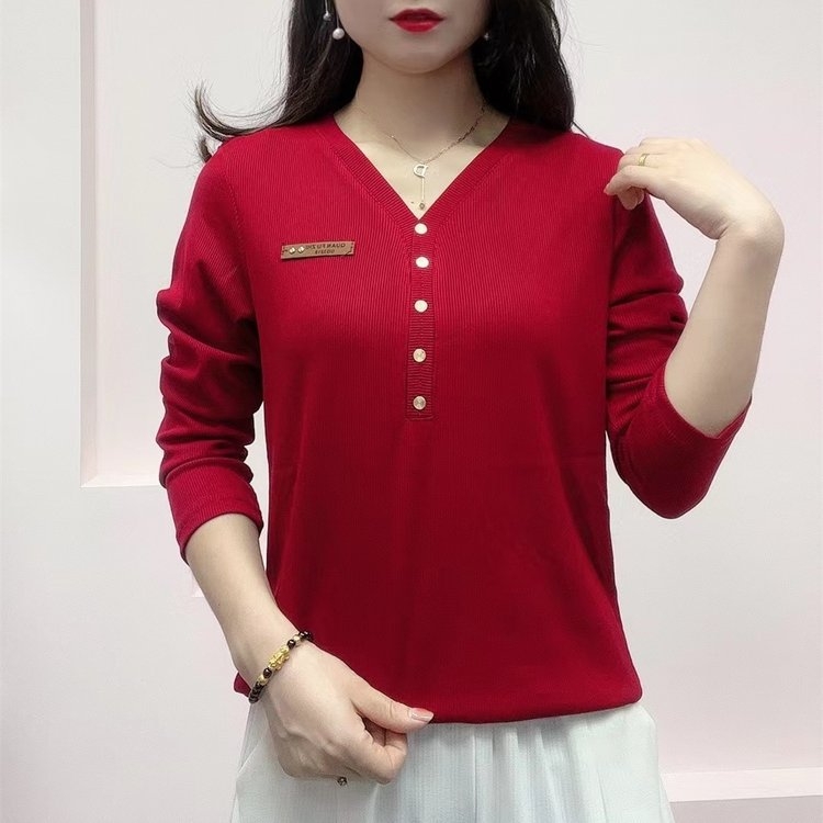 Дамска тениска с дълги ръкави и V‑образно деколте, полиестер 70–80%, 3D ефект, стандартна дължина 50–65 cm