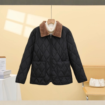 Памучно палто с яка от зайчи пух, геометричен модел, преден цип, средна дължина 50–65 см