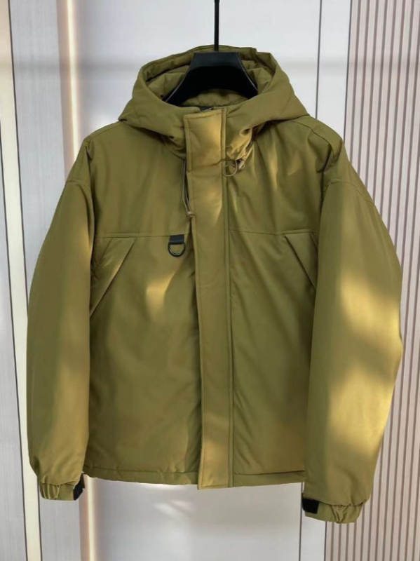 Muška kapuljačasta jakna s poliesterskim punjenjem, flis u unutrašnjosti, debela izolacija, zatvarač, bočne džepove