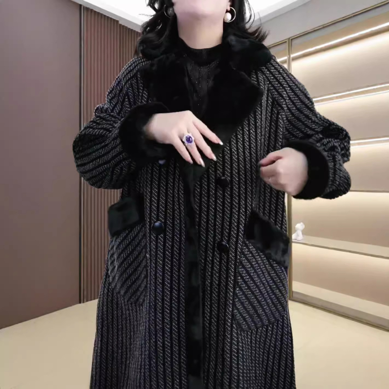 2024. gada ziemas jaka no kokvilnas-poliestera maisījuma, vidēja garuma 50–65 cm, vienkrāsaina, ikdienas stilam