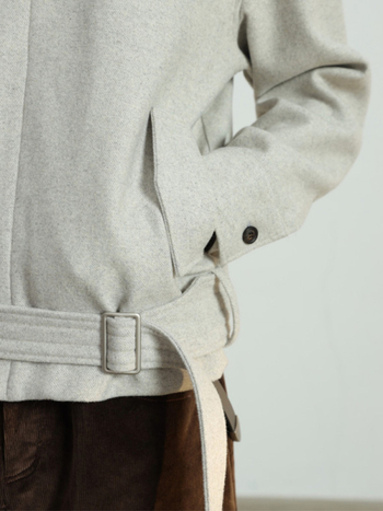 Jaka - Vintage stils, poliesteres audums, apkakle ar reveru, vienpogu aizdare, īss griezums