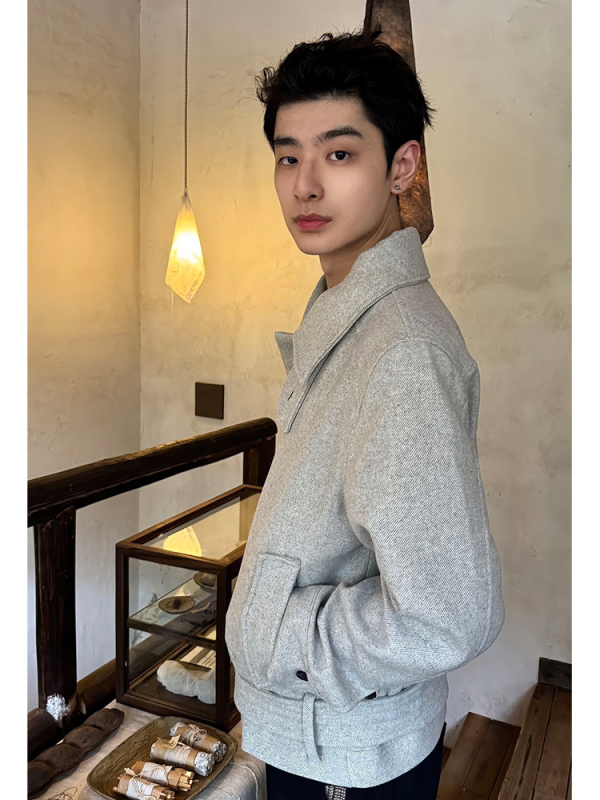 Jaka - Vintage stils, poliesteres audums, apkakle ar reveru, vienpogu aizdare, īss griezums