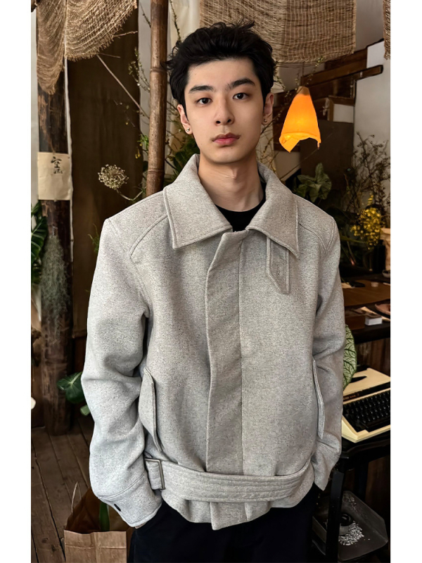 Jaka - Vintage stils, poliesteres audums, apkakle ar reveru, vienpogu aizdare, īss griezums