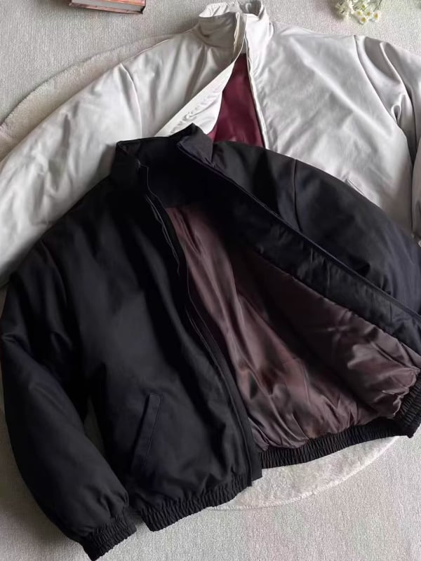 Kokvilnas pildīta jaka ar stāvošu apkakli, īsa, ziemas apģērbs, universālais stils, poliestera pildījums, rāvējslēdzējs, sānu kabatas