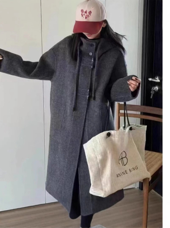 Palton din lână cu glugă, nasturi duffle, 95% lână, lungime medie