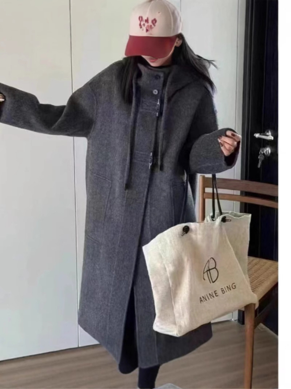 Palton din lână cu glugă, nasturi duffle, 95% lână, lungime medie