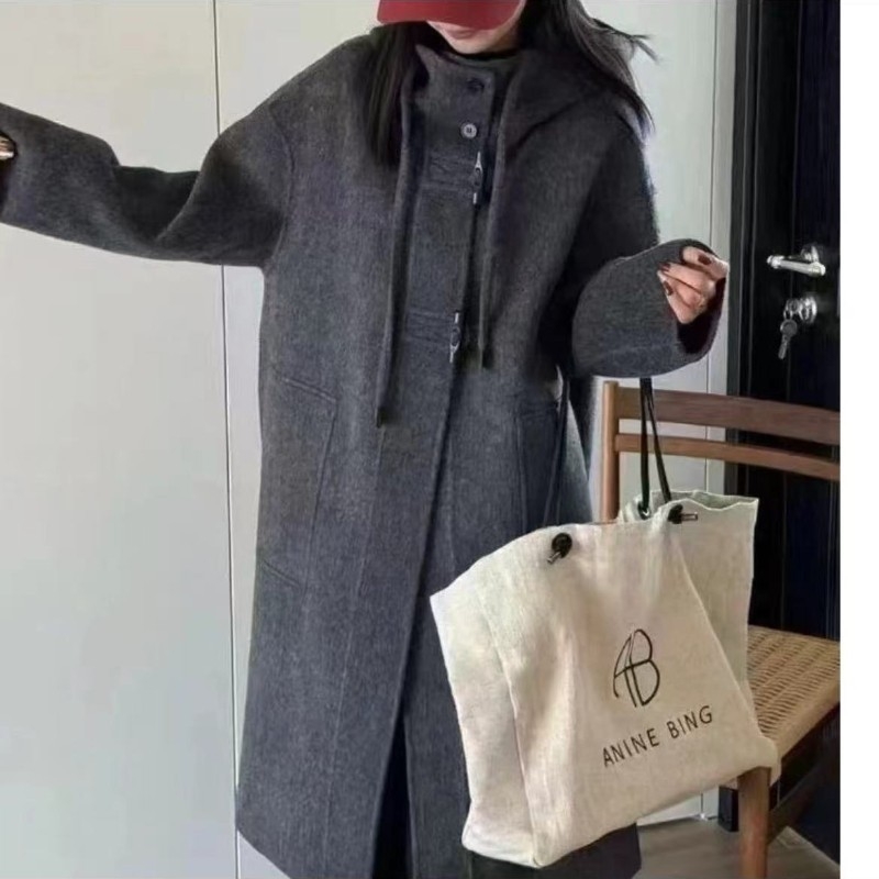 Palton din lână cu glugă, nasturi duffle, 95% lână, lungime medie