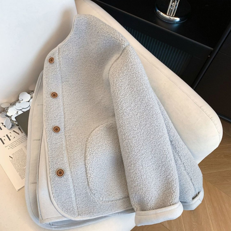 Chenille anyagból készült női kabát bolyhos hatással, laza szabású, rövid hosszúságú, 3/4-es ujjú, kerek nyakú, japán-koreai casual stílus, 2025 tavaszi kiadás, spandex tartalom <30%