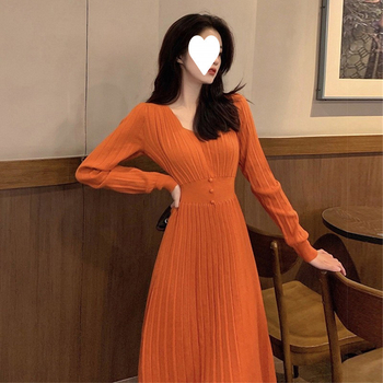 Rochie maxi tricotată pentru femei, cu guler înalt și mâneci clopot, toamnă 2025, stil street fashionista