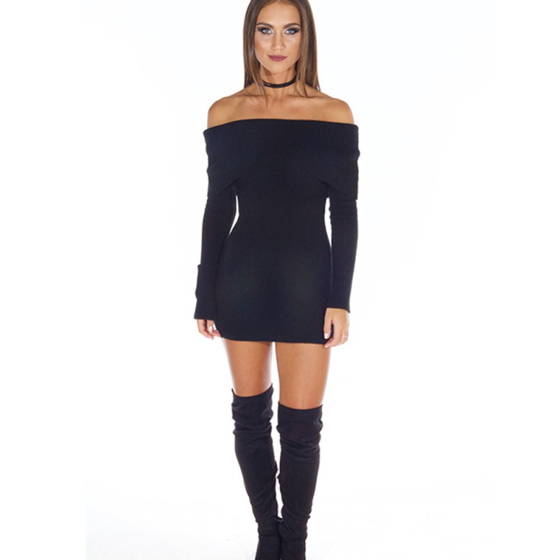 Rochie midi cu umeri goi, cu imprimeu, croială A-line, mâneci lungi raglan, amestec blană de iepure și acril.